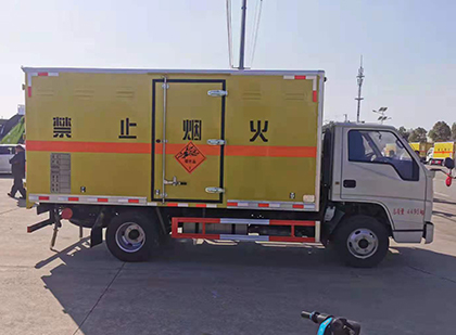 东洲爆破器材运输车